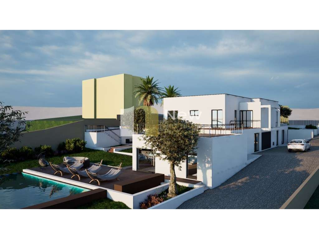 Terreno de 1.928 m2 com 1 Moradia inacabada - Quintinha. - Grande imagem: 3/26