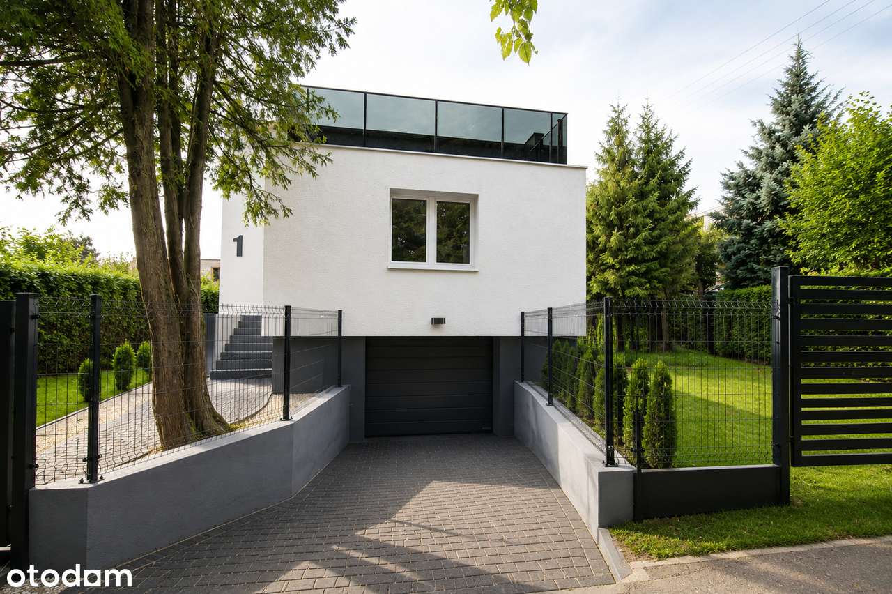 Dom wolnostojący po generalnym remoncie - 283 m², pięknie wykończony !