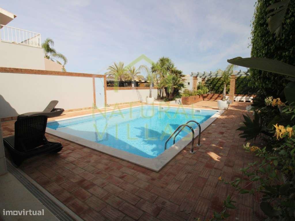 Moradia Geminada de Luxo T5 com Piscina Privativa e Garagem, Vilamoura-30