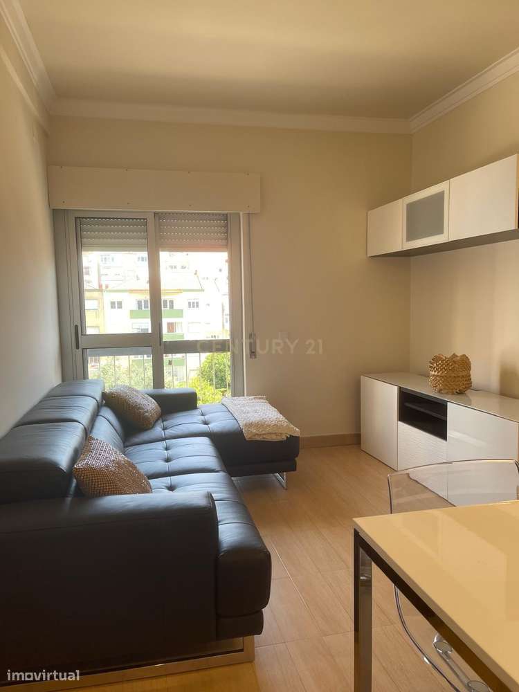 Apartamento T2 para venda em Mem Martins-21