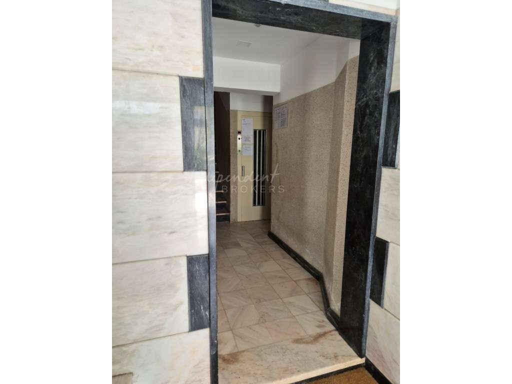 Apartamento T3 com vista esplendorosa-5