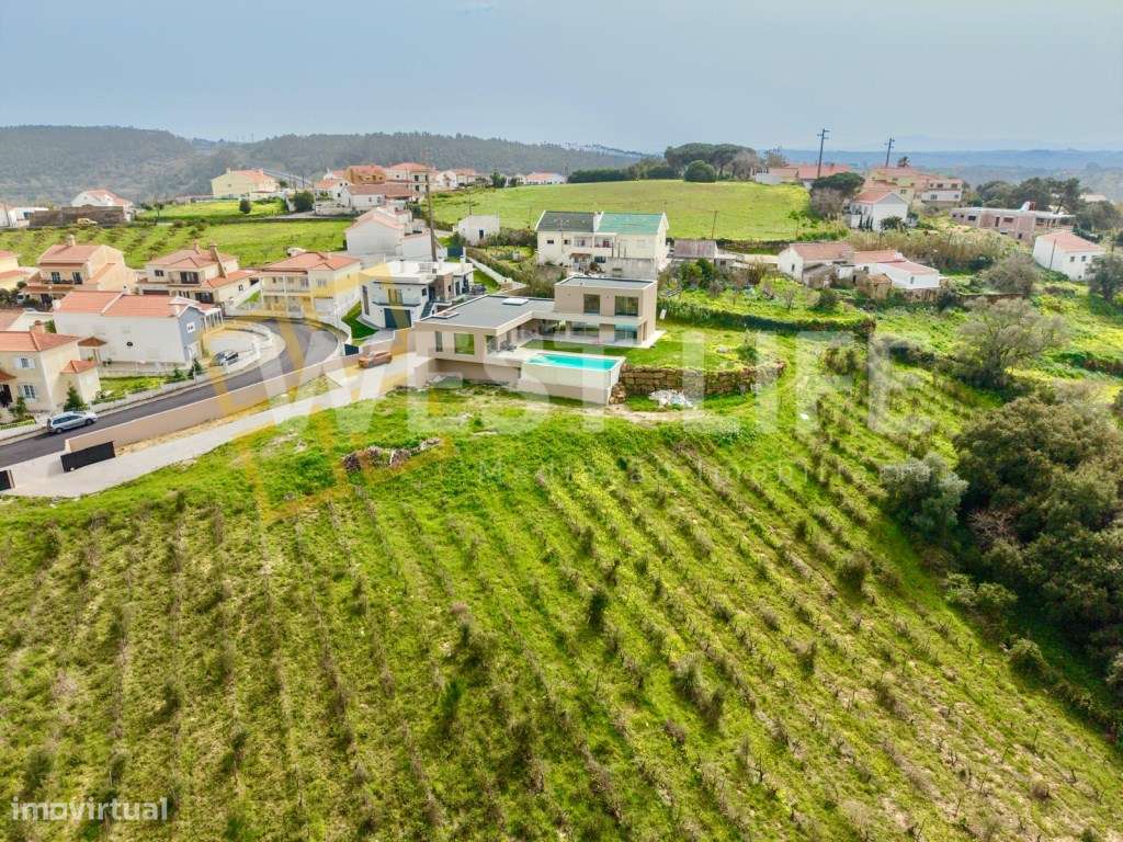 Moradia Independente T4 com piscina de água salgada e Spa privativo... - Grande imagem: 2/42