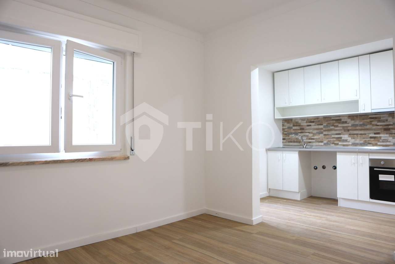 Invista no Seu Futuro: Apartamento T3 em  processo de renovação Total-13