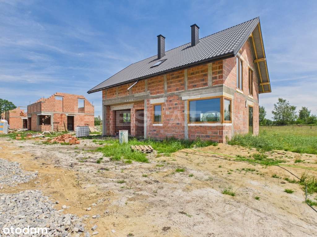 Dom Wolnostojący w Bratkowicach