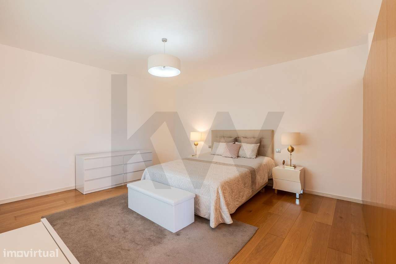 Moradia T3+1 de Excelência com Jardim Privativo em Santa Joana, Aveiro-52