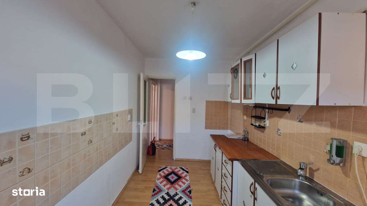 Apartament decomandat, 55 mp, etaj 3, 2 locuri de parcare, beci, zona - Imagine principală: 1/12