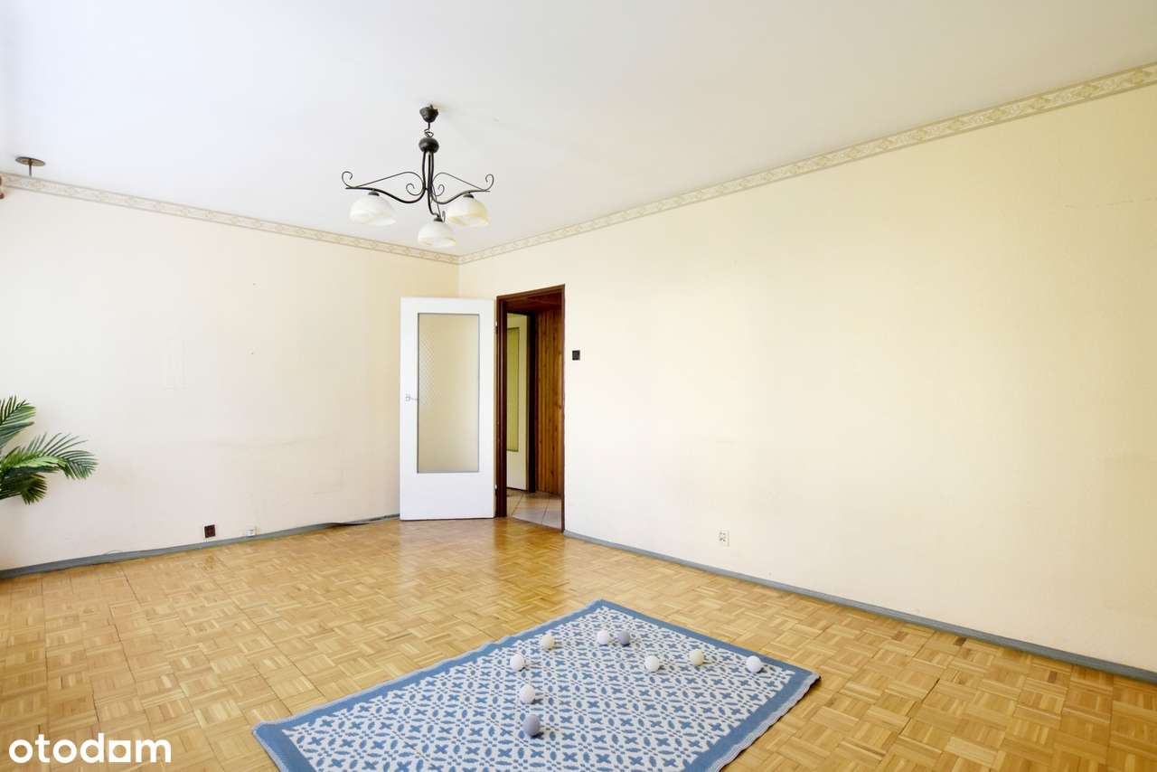 Mieszkanie na Drzymały, ładnie położone, do remontu, atrakcyjna cena!!-1