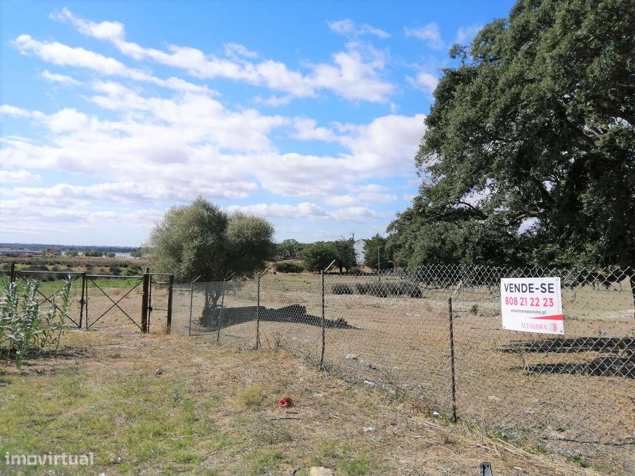 Urban land/Land em Setúbal, Barreiro REF:1643-6