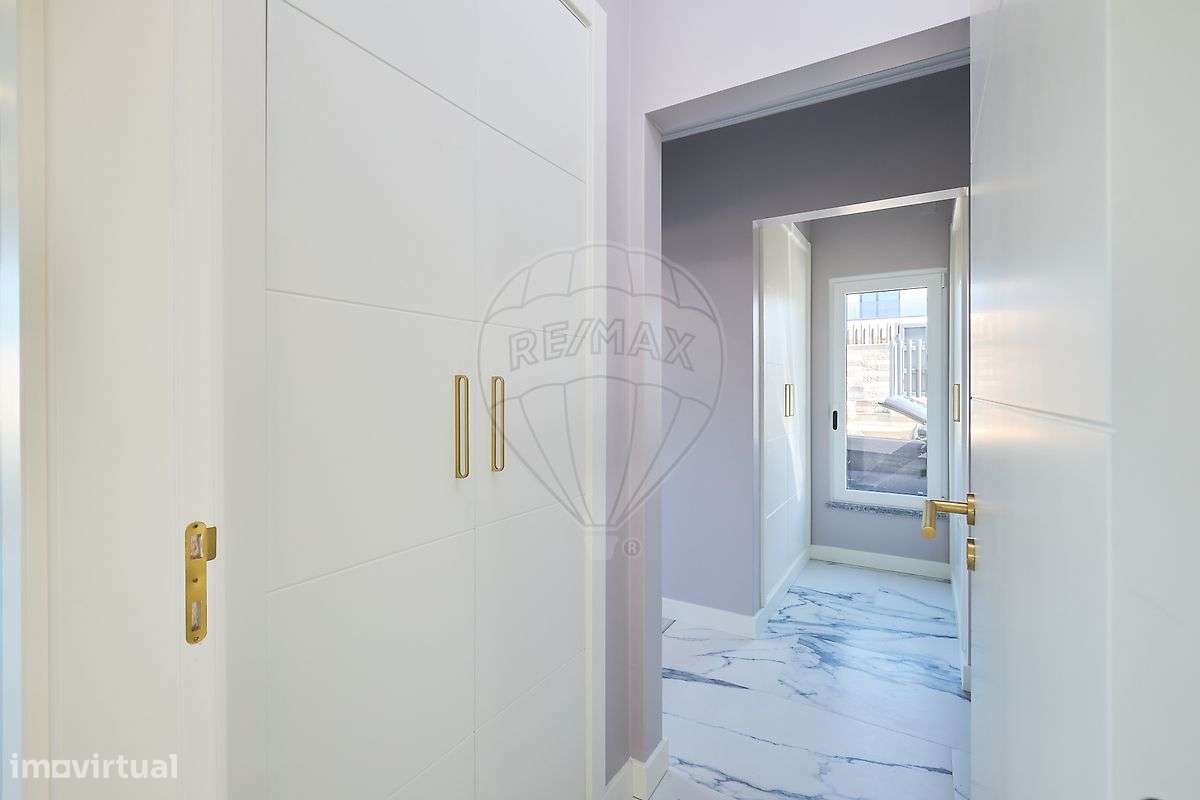 Moradia T4 para venda-9