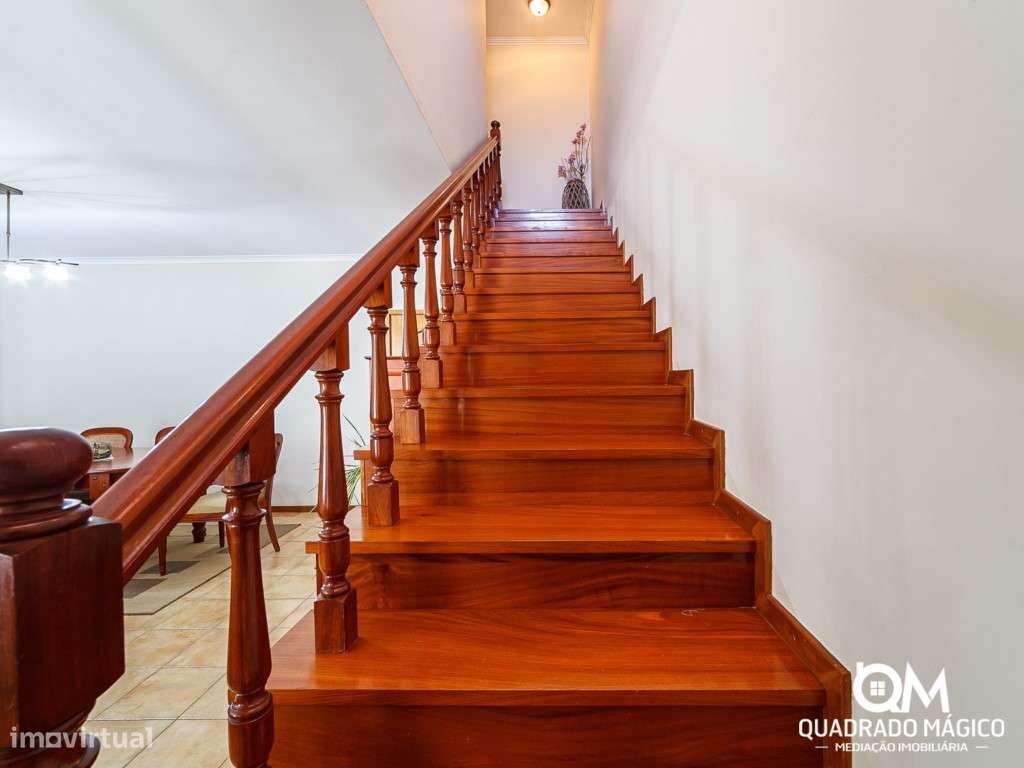 Fantástica Moradia T3 com Jardim, Churrasqueira e Garagem para 2 Ca...-9