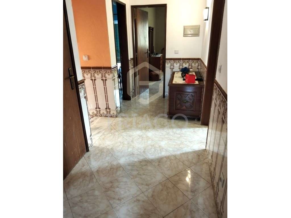 Moradia T4 com Garagem-12