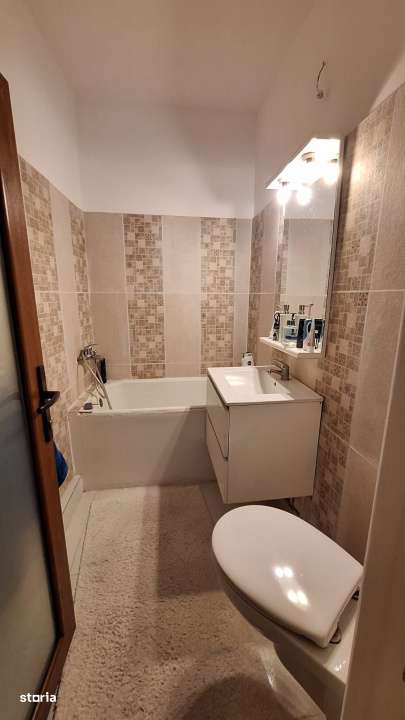 Casa cuplata pe 2 niveluri, localizare Ultra Centrala Zona Piata Uniri-5