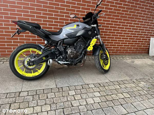 Yamaha MT - 4