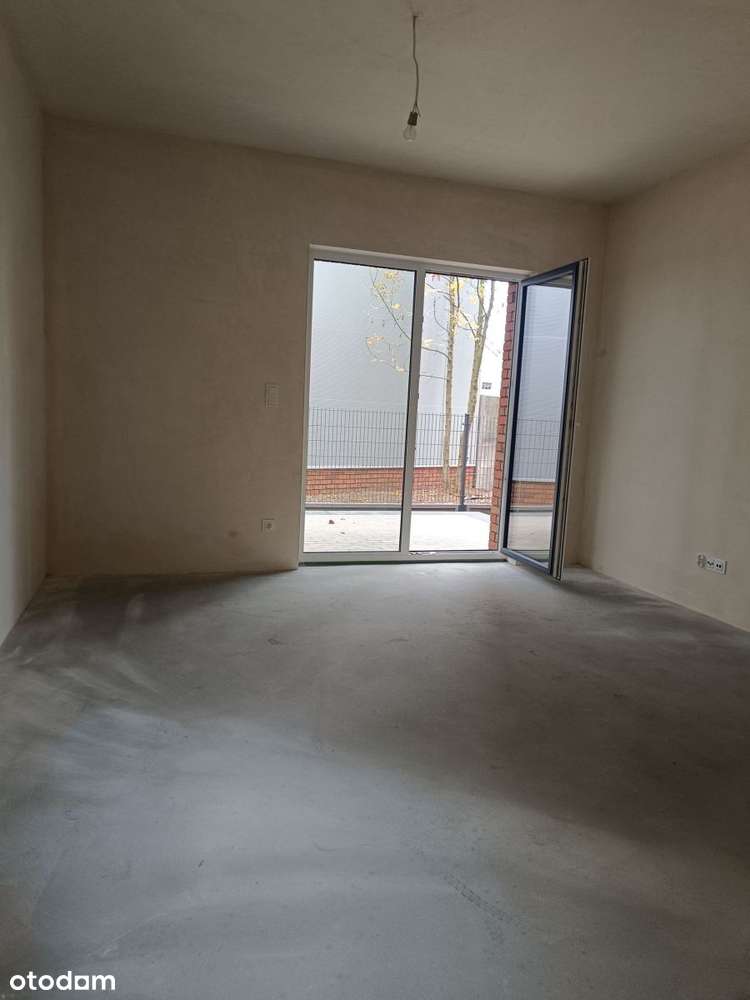 Mieszkanie w stanie deweloperskim.-4