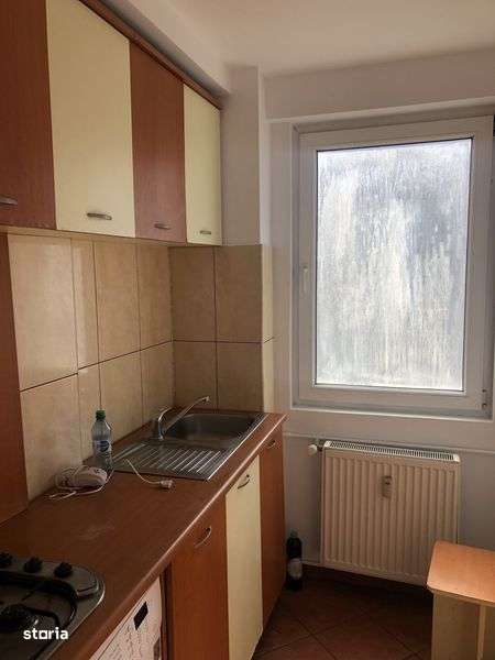 Garsoniera de vanzare - Imagine principală: 2/5