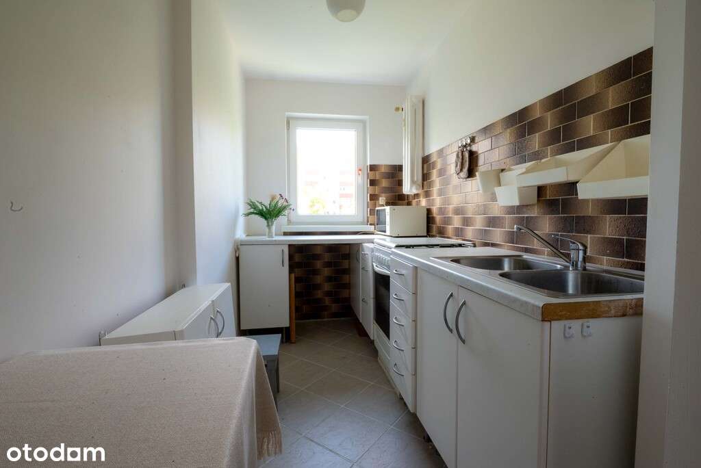 3 pok. z widną kuchnią przy metrze i parku Urlicha-6