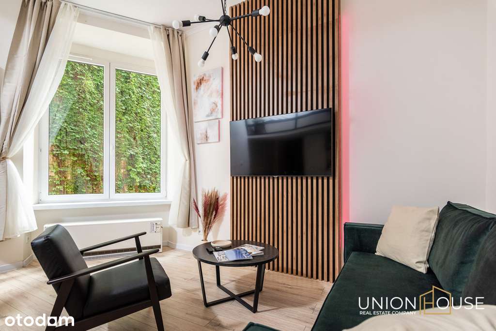 Quiet - Old Town - Tram - AC - Pełny obrazek: 3/17