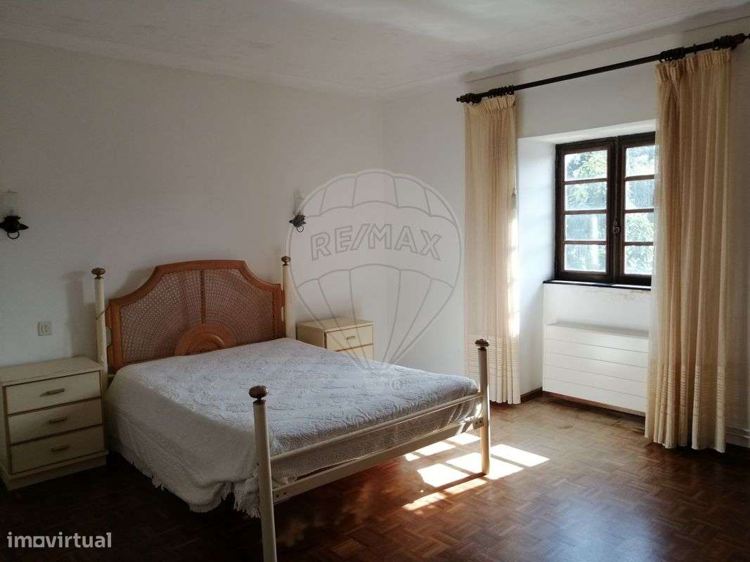 Moradia T6 para venda-23