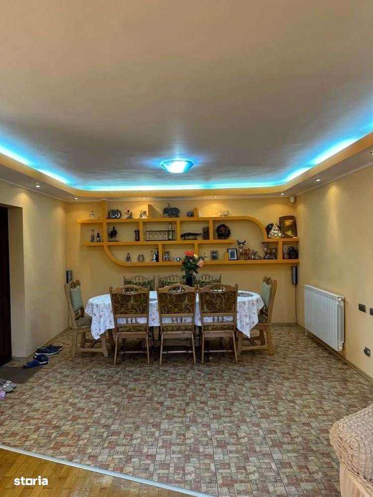 Lunca Mare - Sotrile - casa foarte  frumoasa - 250000 Euro/Neg. - Imagine principală: 4/15