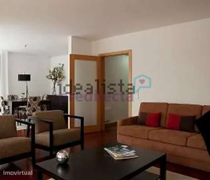 REF4188 - T3 c/ dois lug. – Ao Hospital Santa Maria – c/ ou s/mob. - Grande imagem: 2/12