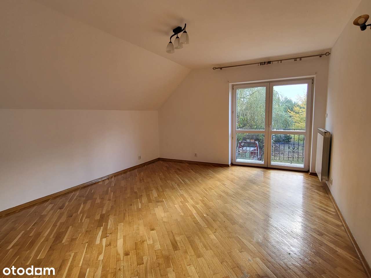 Dom 200m2, 5 pokoi, garaż, cisza, spokój, tuż pod miastem - Pełny obrazek: 4/7