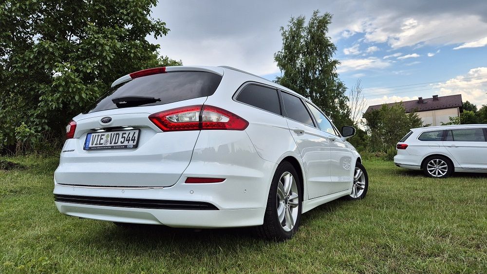 Ford Mondeo Mk5 (2014-) 2.0 TDCi Titanium PowerShift 2015