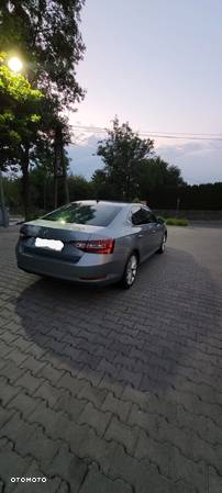 Skoda Superb 2.0 TDI Ambition DSG - 5