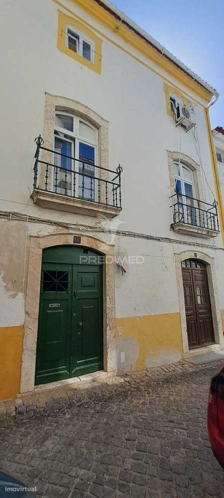 Prédio de Charme com 6 Suites e Terraço no Centro Histórico de Elvas