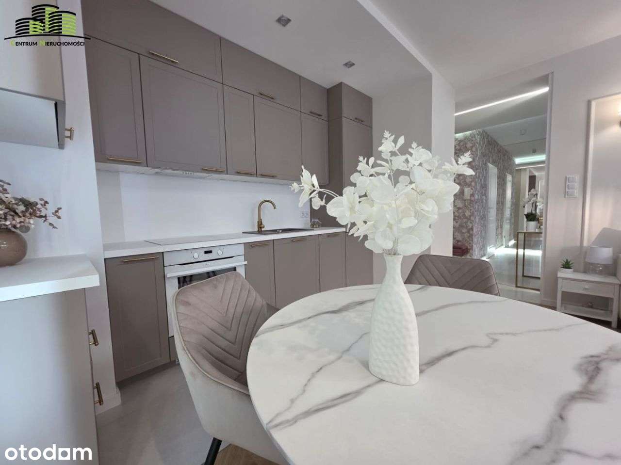 Nowoczesne 56 m² z klimatyzacją i 2 balkonami-1