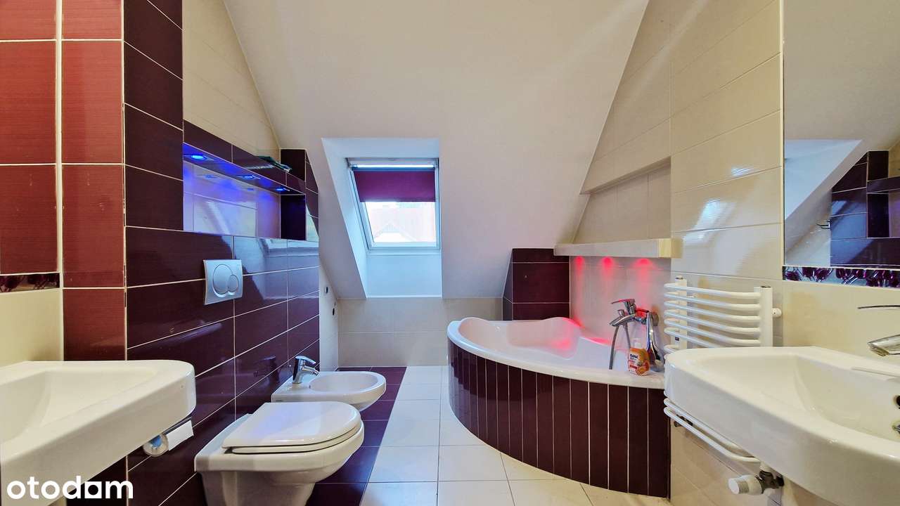 Nowoczesny dom, w mieście pod lasem, dwustanowiskowy garaż, 6 pokoi-16