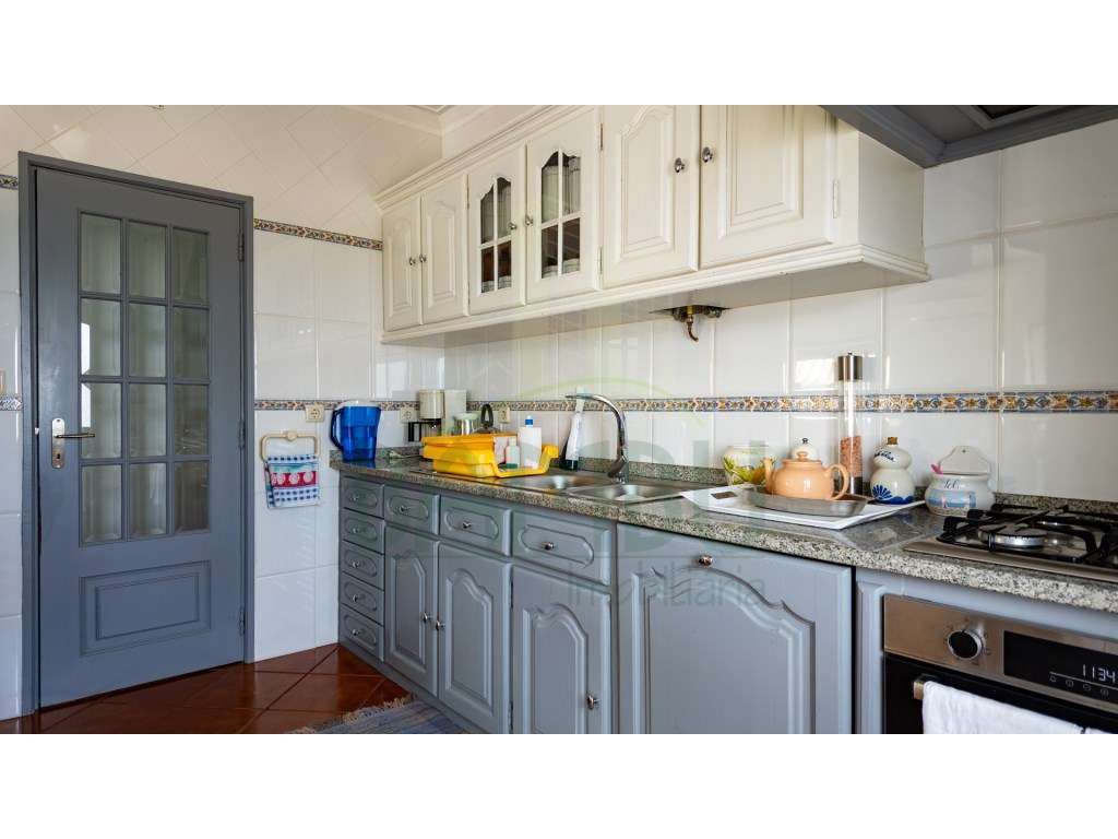 Moledo - Andar Moradia T2 duplex com vista mar-4