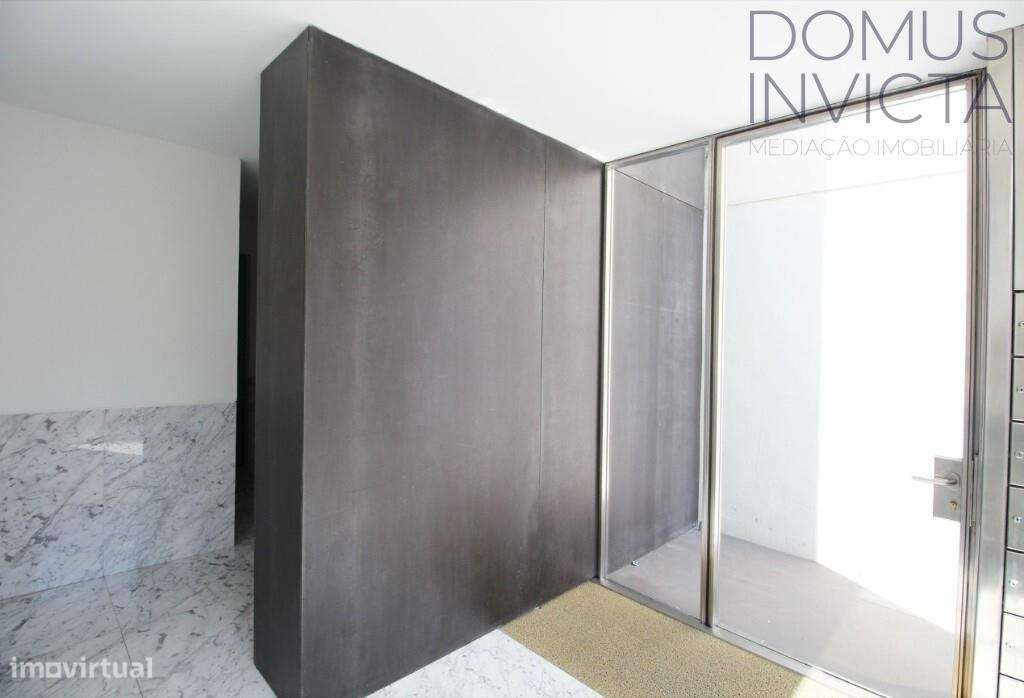T1 com terraço, para venda-23