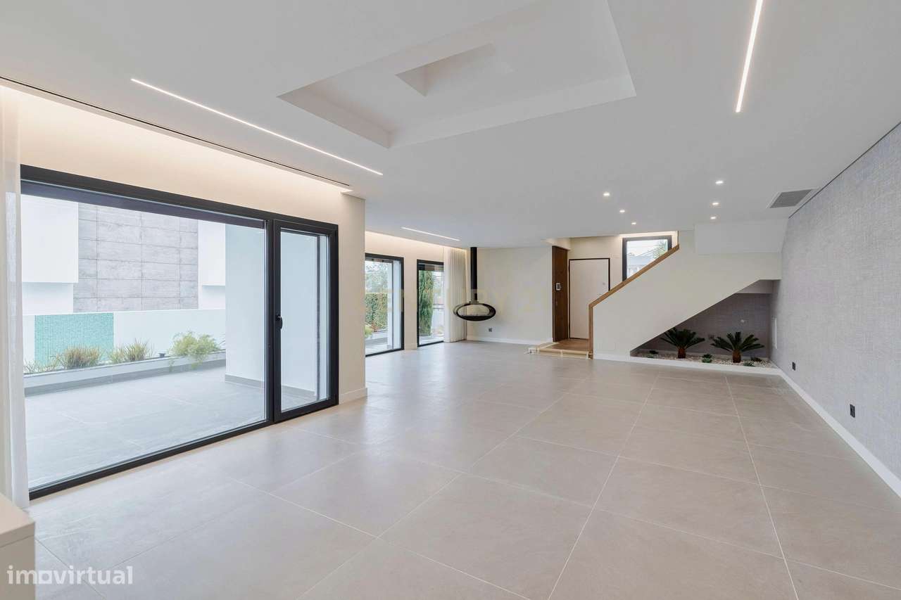 Casa em Construção  com piscina localizada na Quinta do Desembargador-10