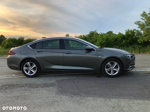 Opel Insignia - 10