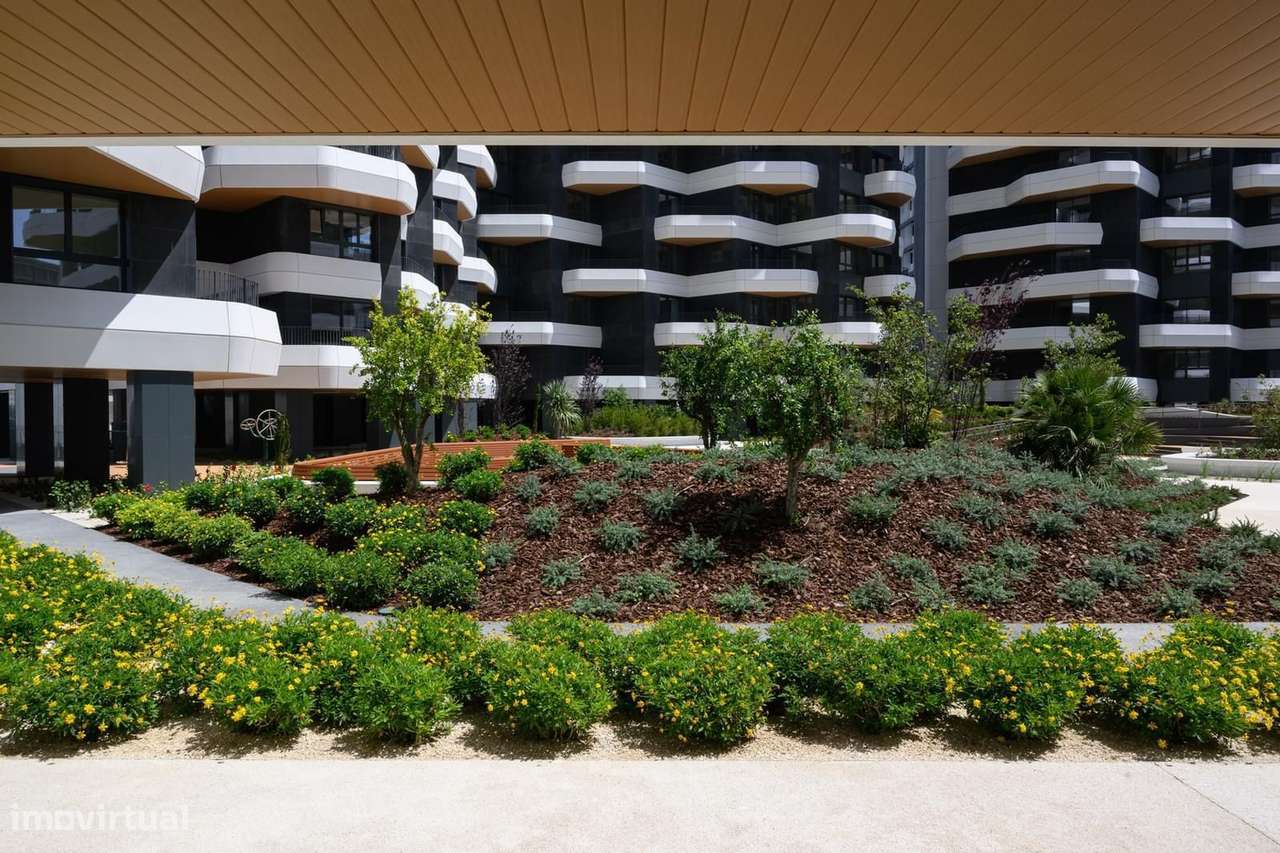 Apartamento T4 com estacionamento, Parque das Nações, Lisboa-14