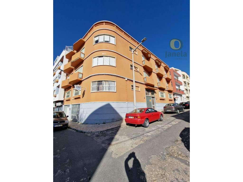 Prédio no Centro de Faro - ideal para Hotel ou Residencial - Grande imagem: 3/6