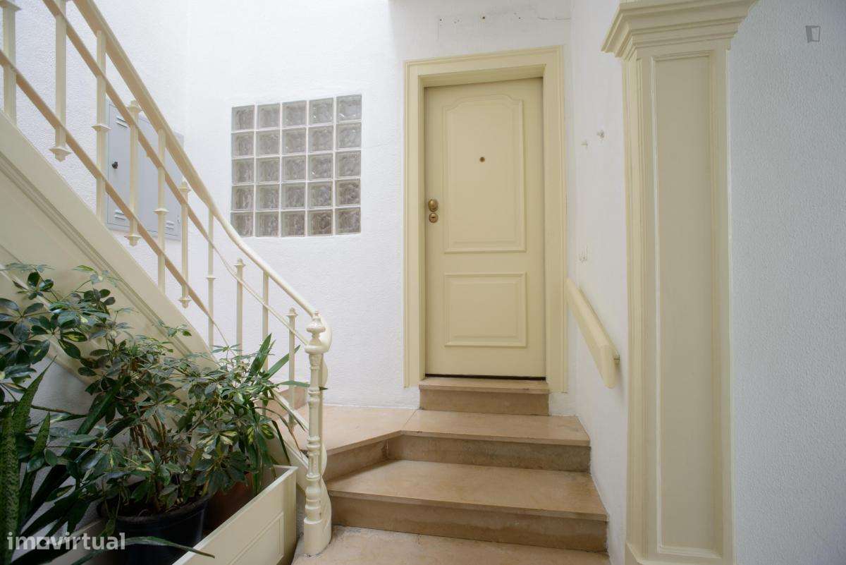 Quarto - localizado em Alameda Lisbon - Grande imagem: 4/10