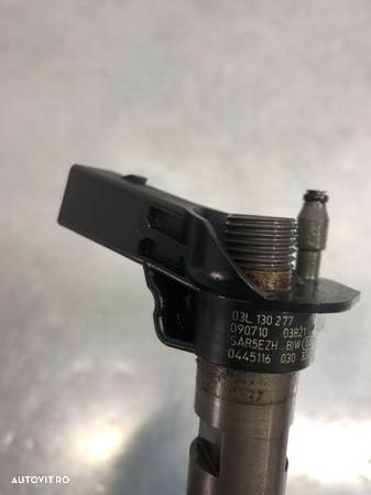 Injector Volkswagen Passat B6 R-LINE Variant 2.0 TDI DSG Automat, 170cp - 2