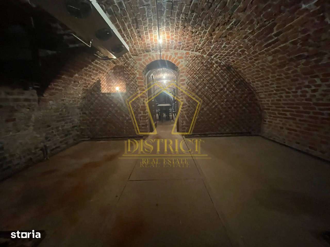 Spațiu comercial 400mp vad bun | Piața Unirii I Ultracentral - Imagine principală: 4/13