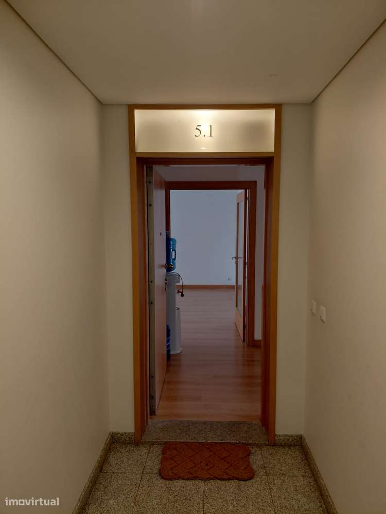 Apartamento T3 junto ao polo universitário - Grande imagem: 2/28