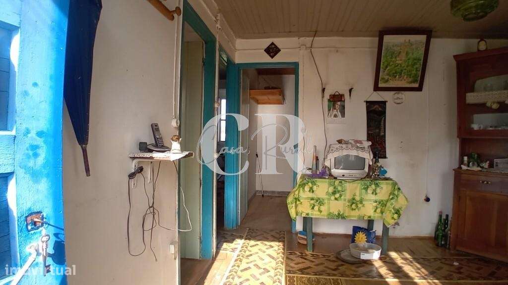 Moradia em pedra em Figueiró dos Vinhos com terreno e poço de água-7