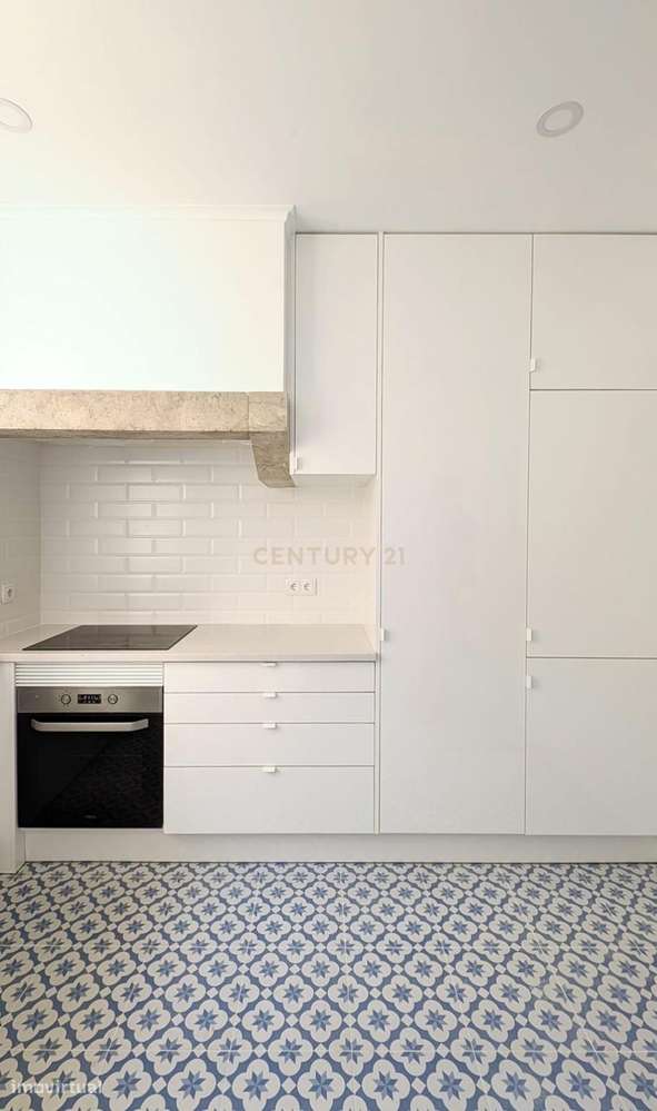 Apartamento remodelado e luminoso em Lisboa, junto a metro. - Grande imagem: 4/12