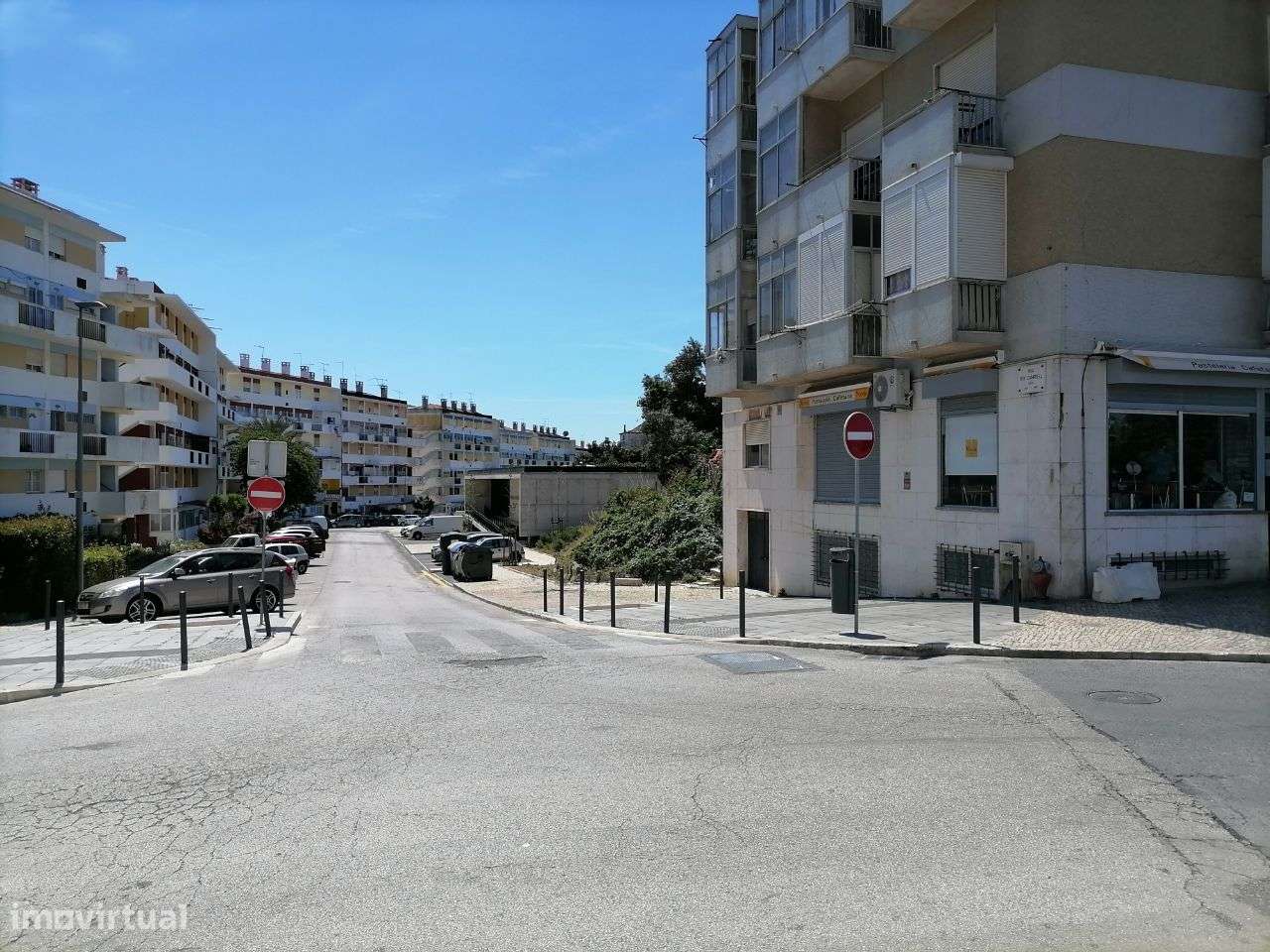 Moradia Remodelada em banda na Rua do Sítio ao Casalinho da Ajuda.-42