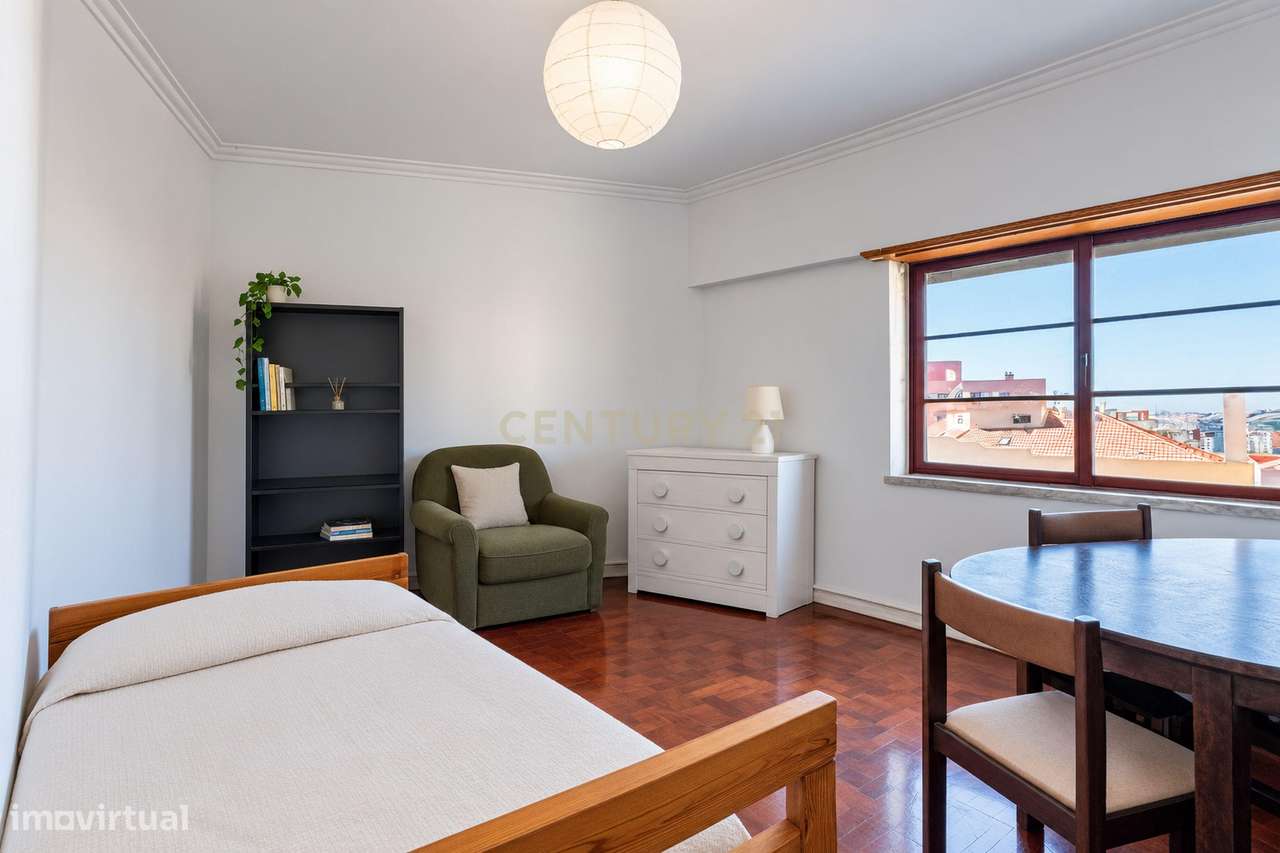 Fantástico Apartamento T3 com Excelente Luminosidade no Chapim, Odivel-13