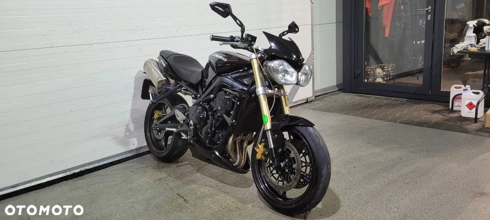 Triumph Street Triple - 19