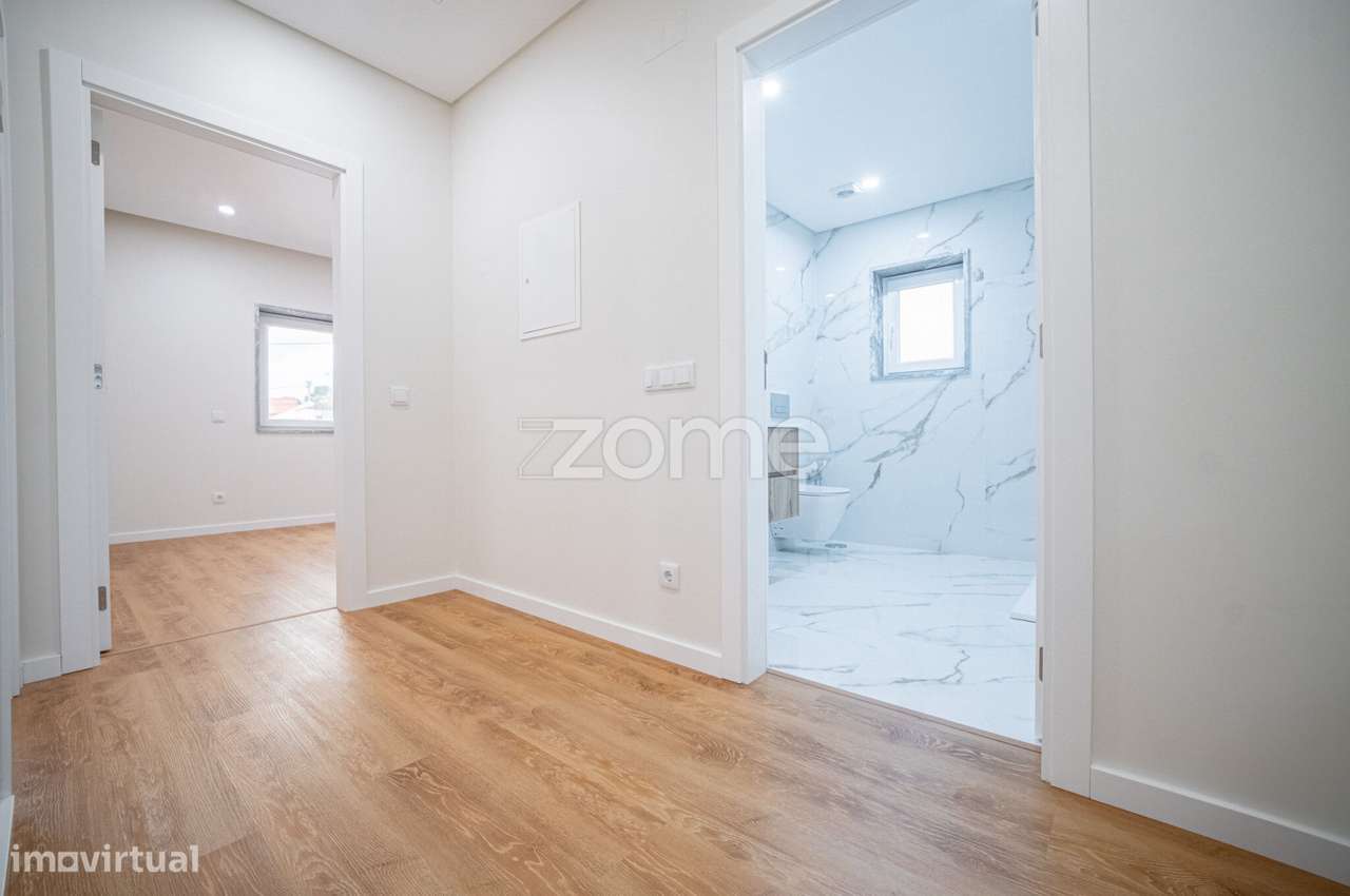 Moradia T3 com 6 assoalhadas, nova, no Alto dos Gaios - Estoril-4