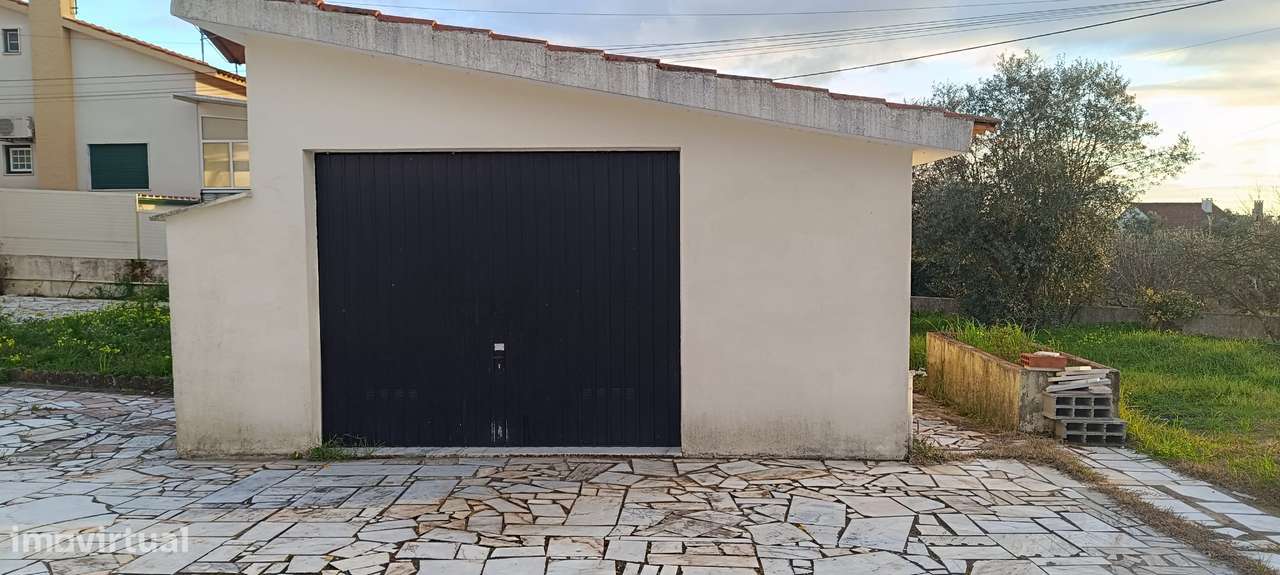 Moradia T6 com Cave, R/Chão e Sótão Aproveitado | A 3 km de Tomar-7