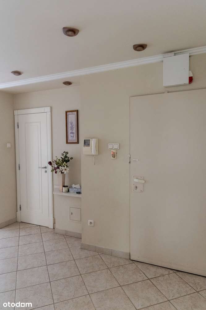 Przestronne mieszkanie z tarasem i ogródkiem / Mokotów / Służew - Pełny obrazek: 3/18