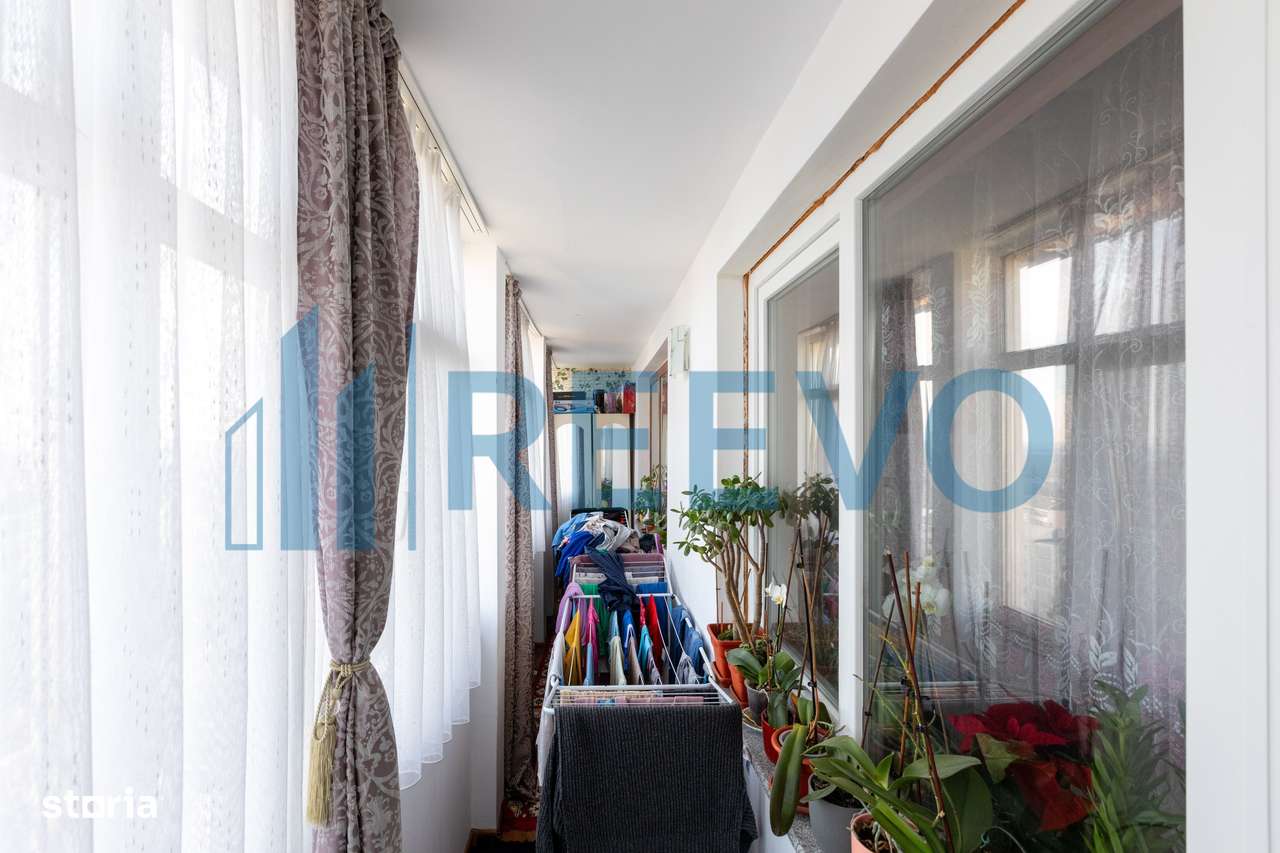 Apartament de vanzare cu doua camere, decomandat - str Cornisa Bistrit-5