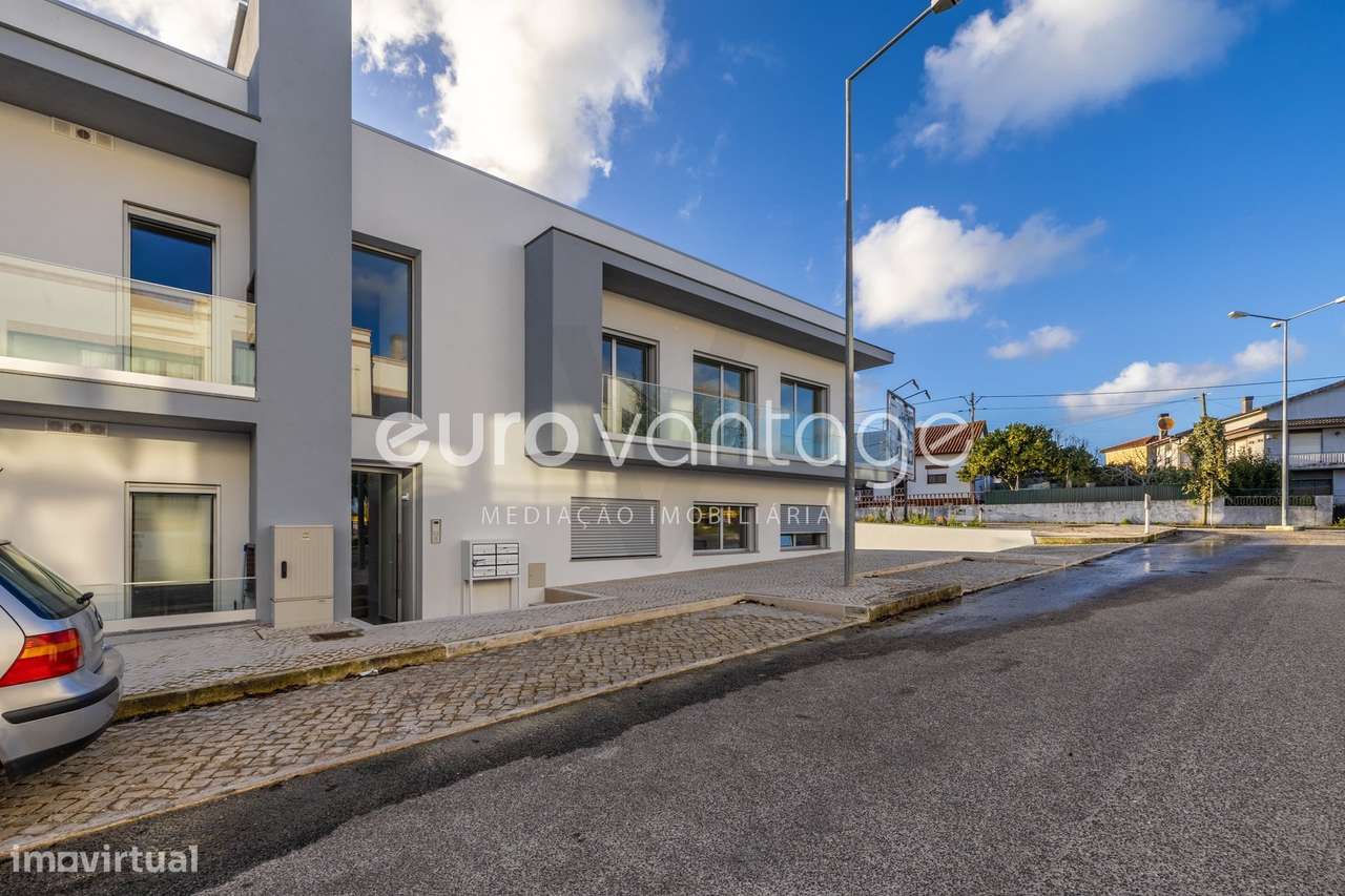 Apartamento T3 Novo em Barosa, Leiria – Qualidade e Conforto-46